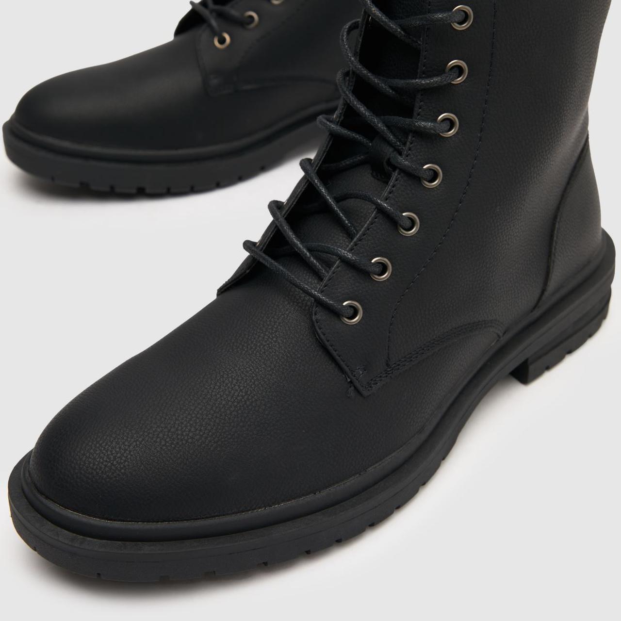 Duncan Lace Up in Black